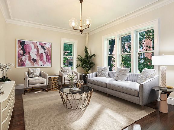 4th image of 417 W 20th St #2