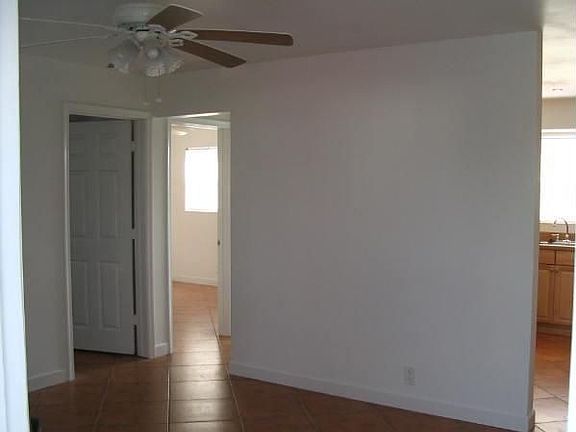 5th image of 180 NE 42nd Ct