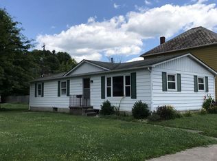 254 W Columbus St, Nelsonville, OH 45764