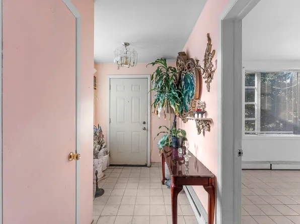 518 14th Street image 3 of 46