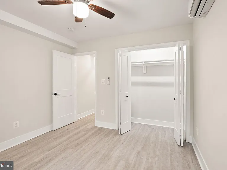 214 S Henry St — Photo 17