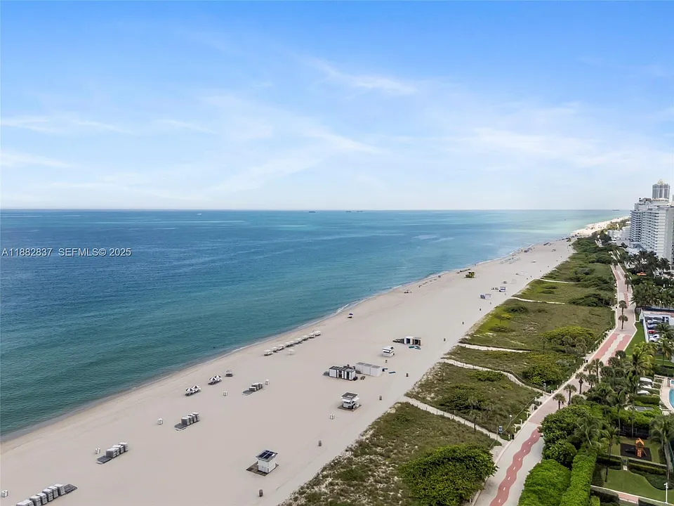 5900 Collins Ave #604
