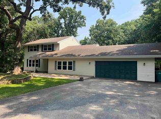 10568 Palace Ct, Roscoe, IL
