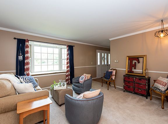 4th image of 34178 N Horseshoe Ln