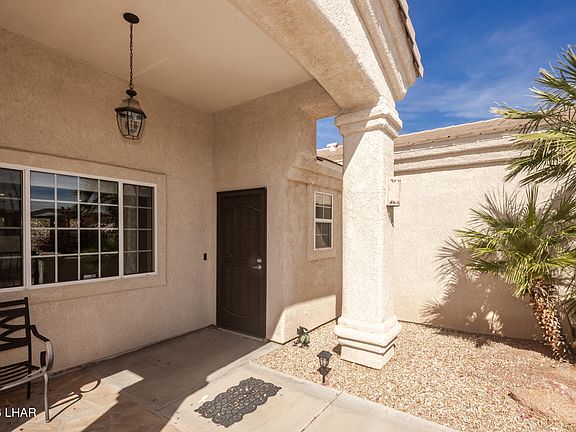 5th image of 641 Rolling Hills Dr