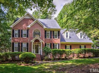 5324 Shoreline Ct, Holly Springs, NC 27540
