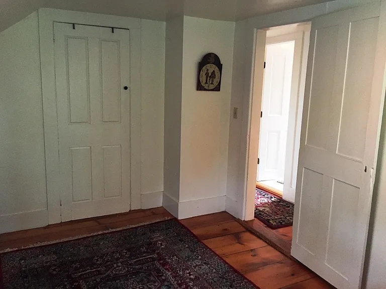 8 School St — Photo 21