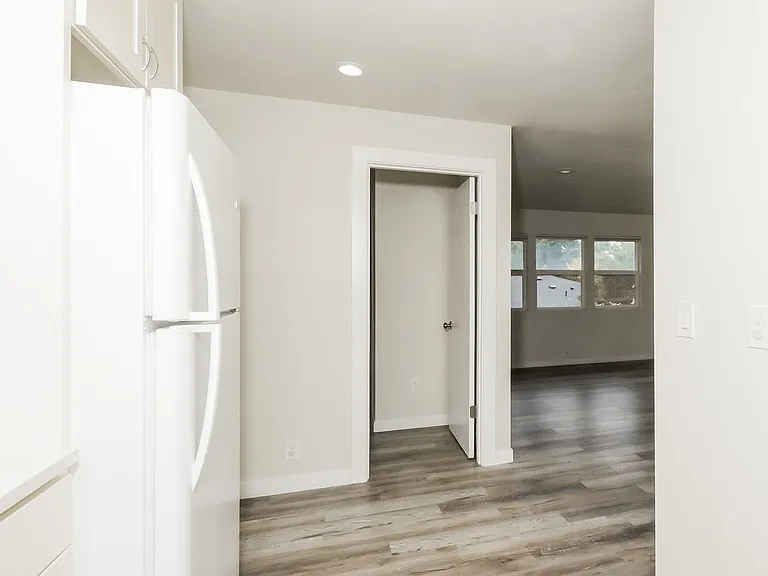 7151-7153 Fauntleroy Way SW — Photo 10