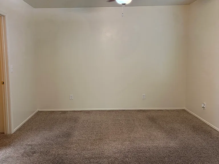 3045 N Estrella Ave — Photo 18