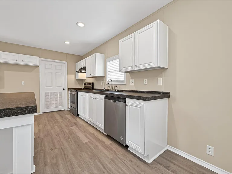 15933 W Relza Dr — Photo 21