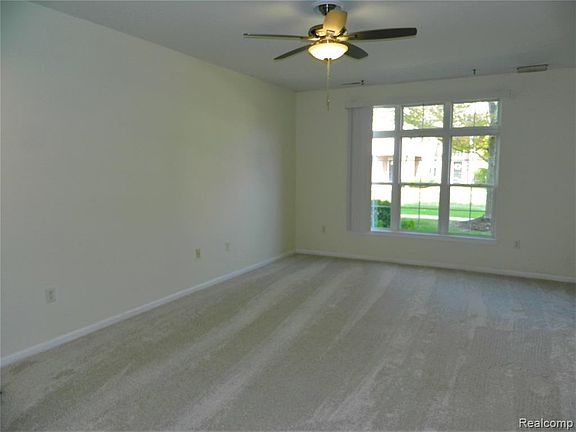4th image of 3128 Primrose Ln