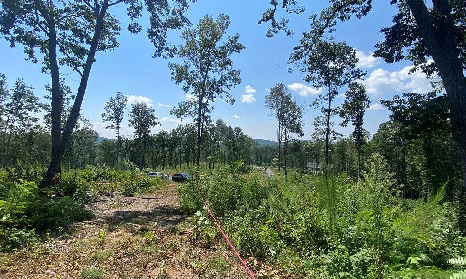 1st image of 1084 Highgrove Dr
