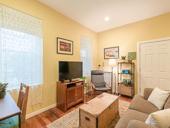 1800-Newton-St-NW-1-20180917-3_03152022