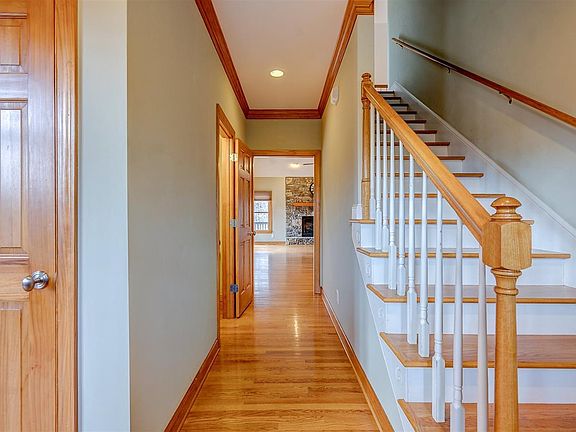5th image of 533 Runner Stone Dr Lot 16