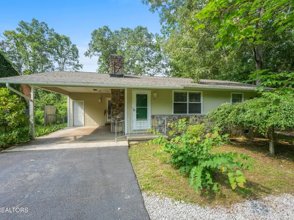 9136 Hondo Dr, Crossville, TN 38572