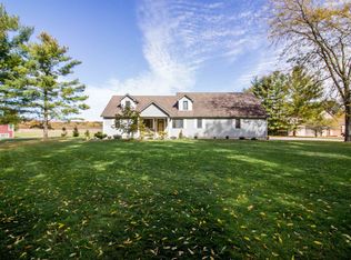 215 E Shoaff Rd, Huntertown, IN 46748