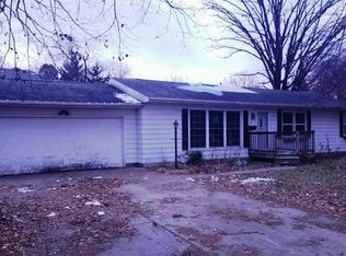 515 N 12th St, Rochelle, IL 61068