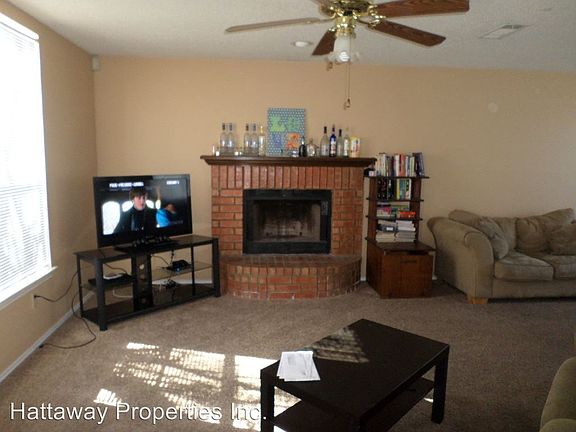 2nd image of 2709 Cactus Dr