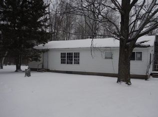 2590 N Roseburgh Rd, Alger, MI 48610