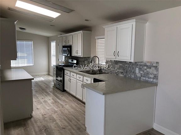 5th image of 2872 Humboldt Ct
