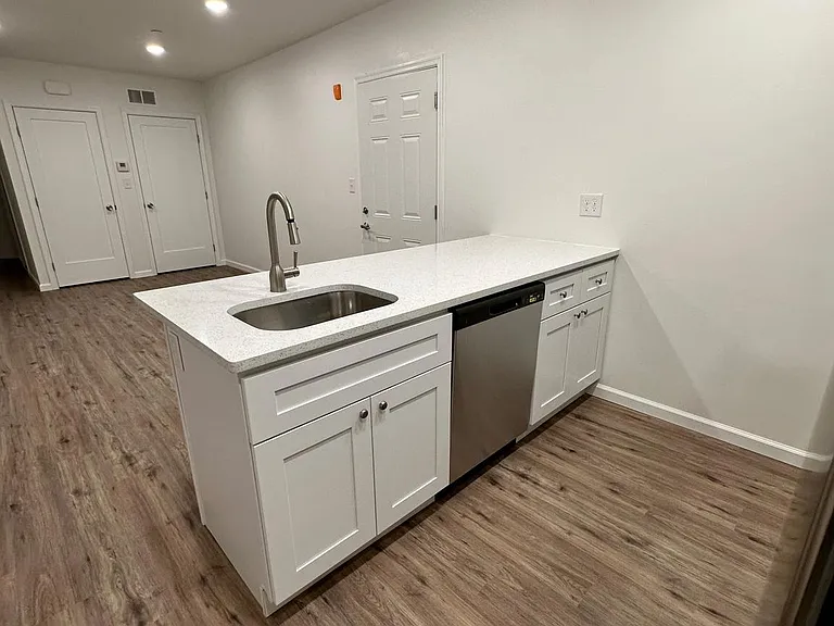 4224 Brown St #2 — Photo 9