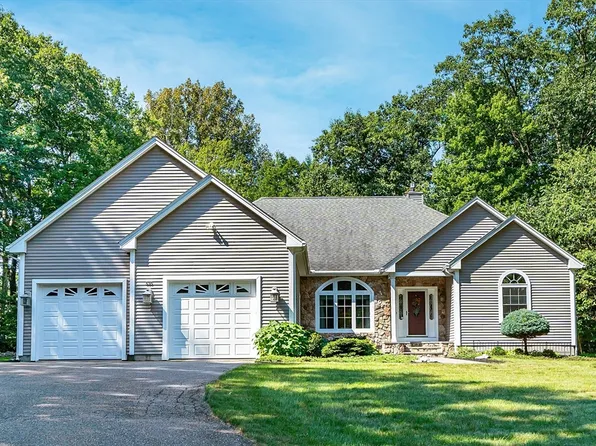 535 Central St, Leominster, MA 01453