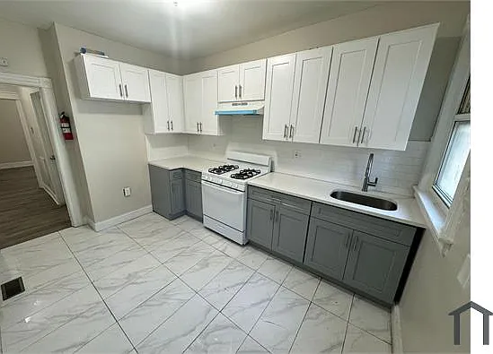 36 N 18th St #1 — Photo 1