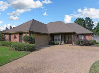 703 Castlewoods Blvd, Brandon, MS 39047