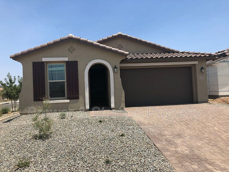 1st image of 6323 N 68th Ave