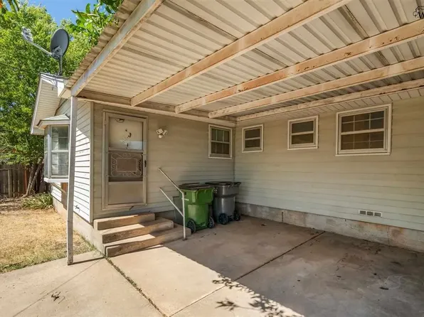 1213 Montgomery St, Wichita Falls, TX 76302