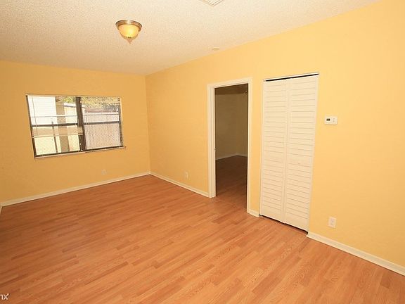 3rd image of 404 NW 19th Ave