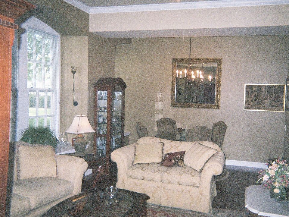 1st image of 53 Warren St APT 107
