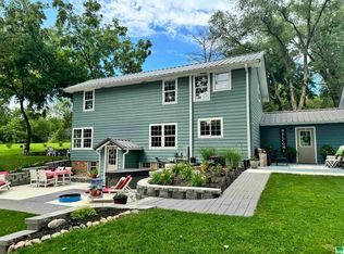 32083 242nd St, Onawa, IA 51040