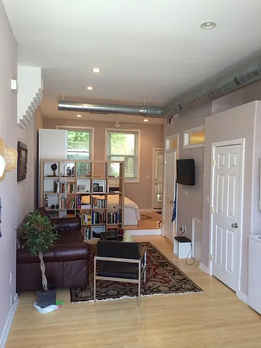 1516 Catharine St #4 Photo 1