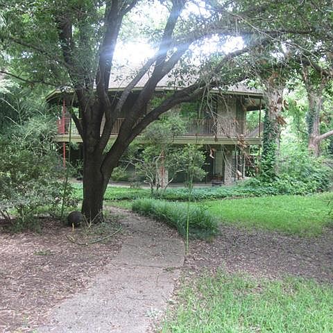 1st image of 225 Creekwood Dr