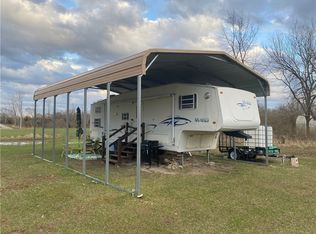 109 Redwing Rd, Oakwood, IL 61858