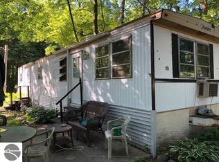 7548 S Airpark Rd, Weidman, MI 48893