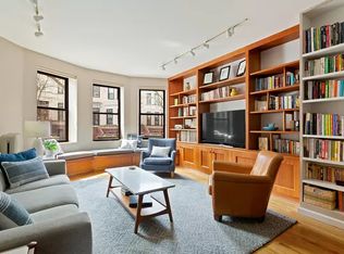 557 8th St APT 1R, Brooklyn, NY 11215