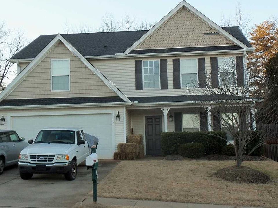 1st image of 111 Stockbridge Dr
