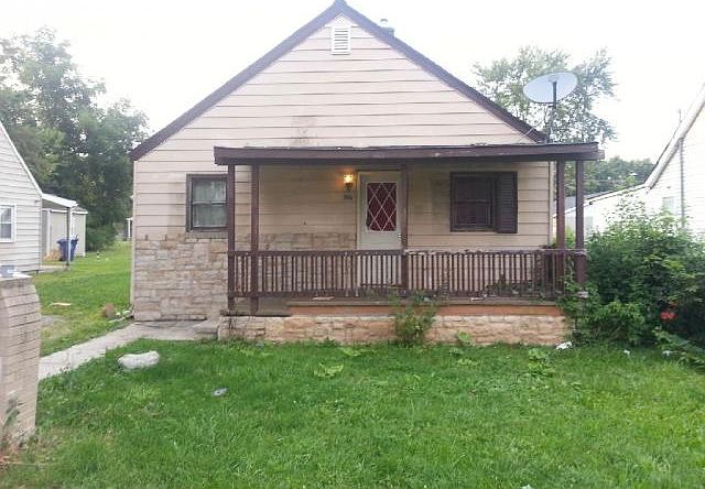 2nd image of 196 Delray Rd