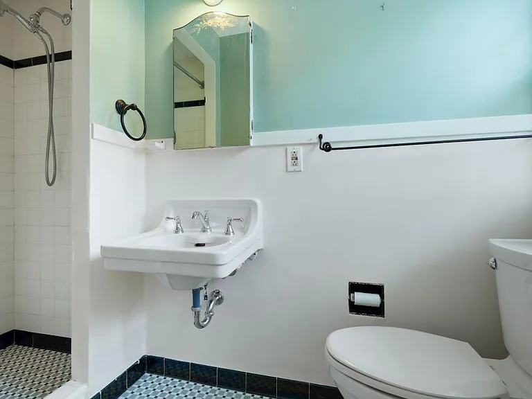 Master bedroom bathroom with shower