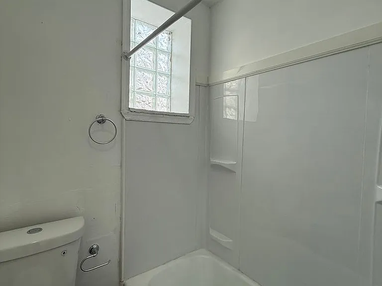 538 Bailey St — Photo 19
