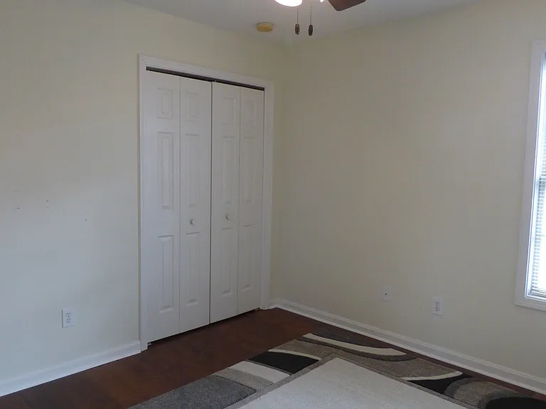 2205 Barrington Ln — Photo 31