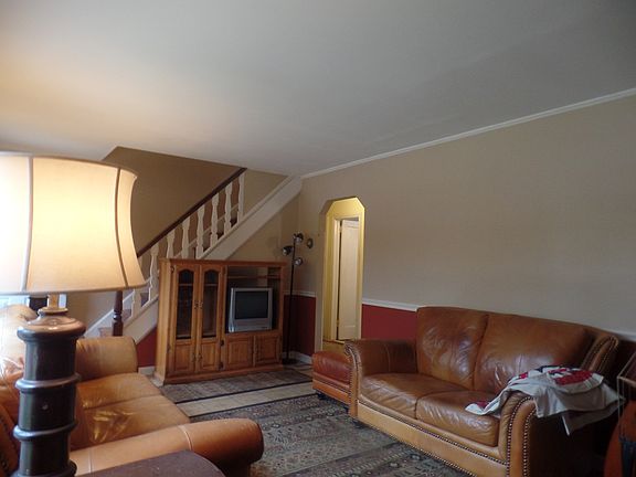 5th image of 40 Asbury Ave