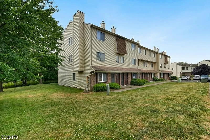 705 Orchard Meadows Dr