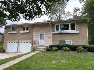 200 N Babcock Dr, Palatine, IL 60074