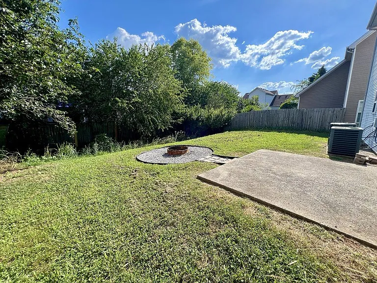 453 Drexel Ct — Photo 23