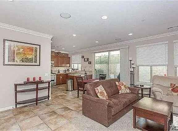 2nd image of 6839 Sperryville Ln