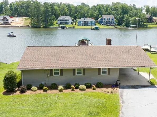 206 Larry Dr, Greenwood, SC 29649