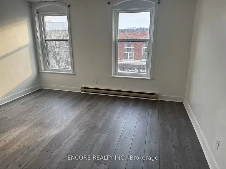 161 A Princess St — Photo 6